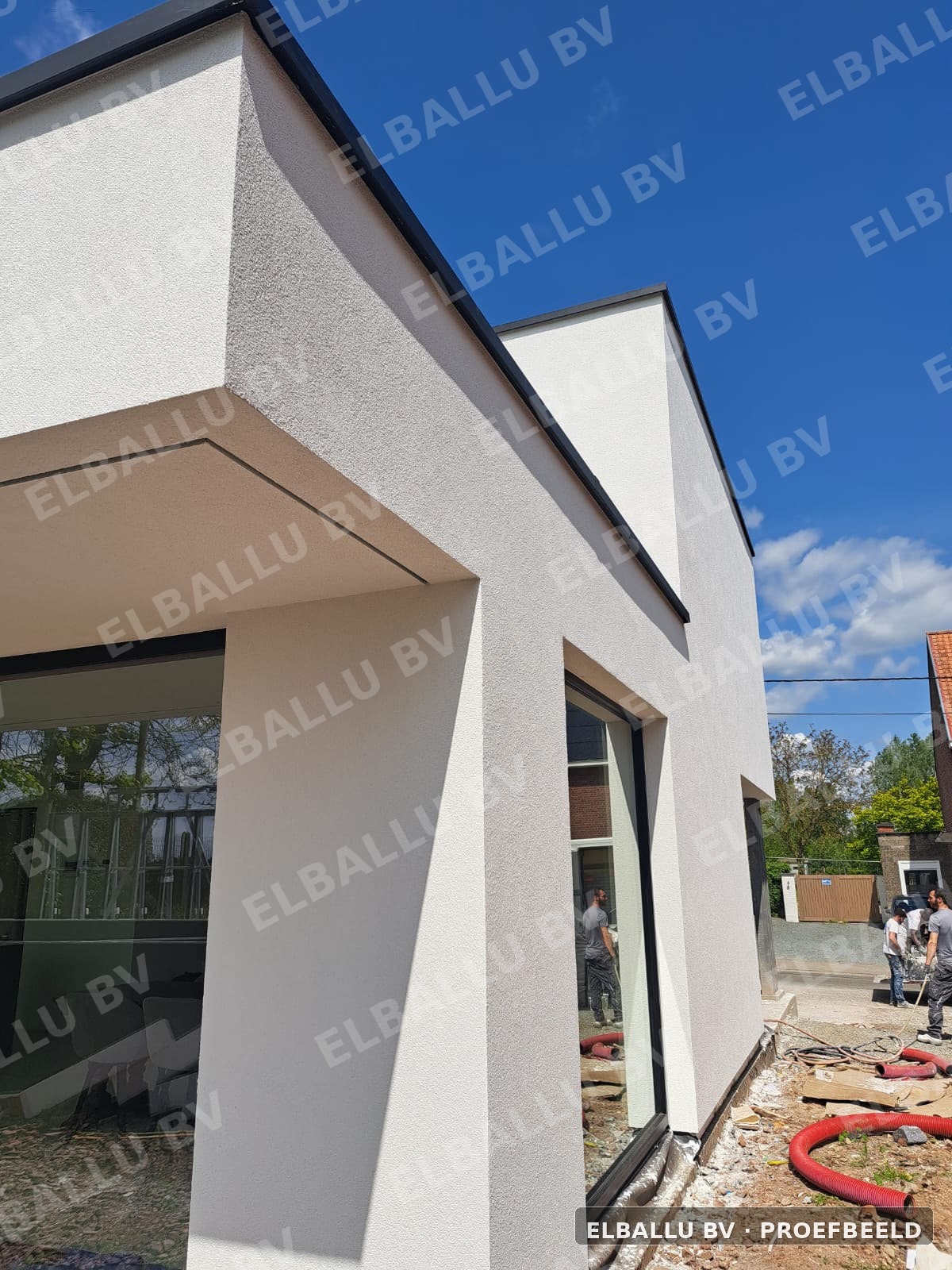 Gevel met isolatie, crepi en gevelbepleistering