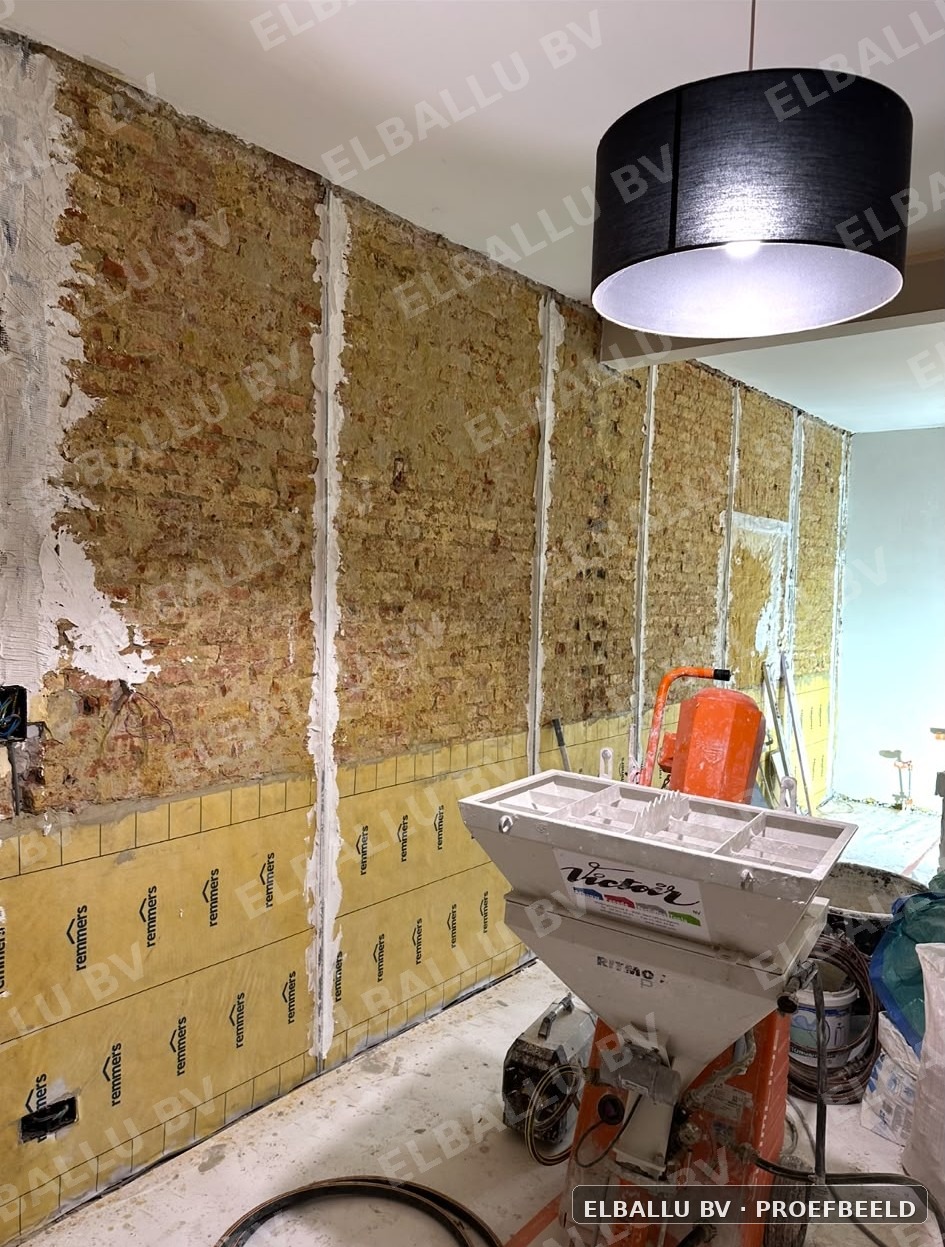 Voorbereiding van renovatiewand