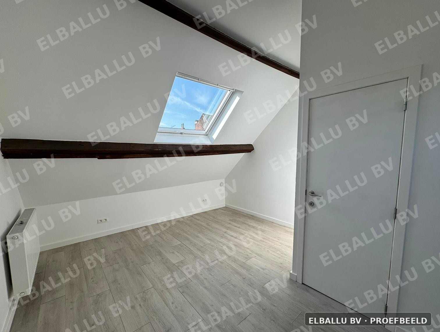 Afgewerkte zolderkamer